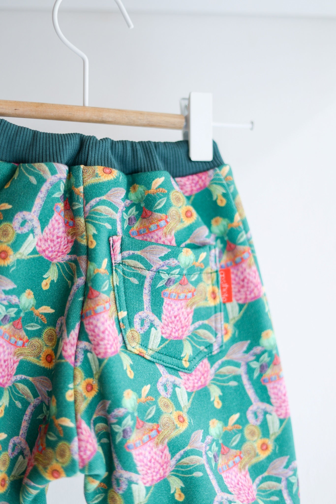 Babies organic cotton sweat pants.