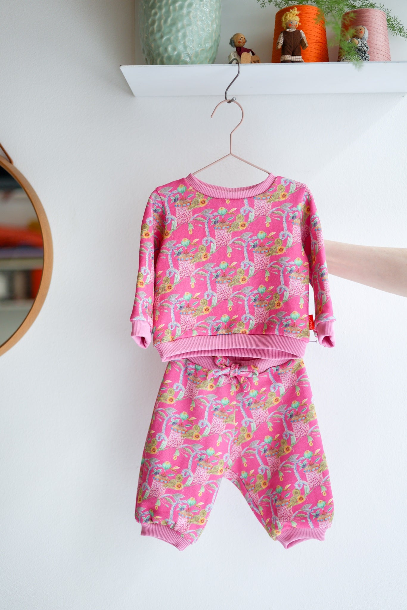 Babies organic cotton sweatshirt and pants.