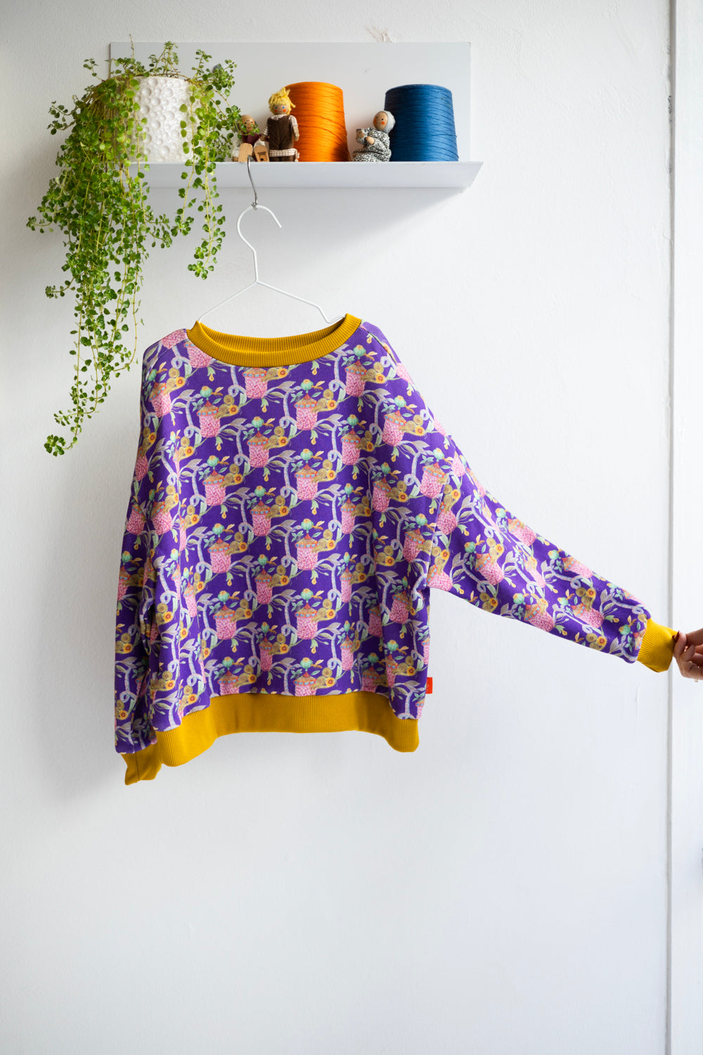 Kids unisex organic cotton oversized sweatshirt.