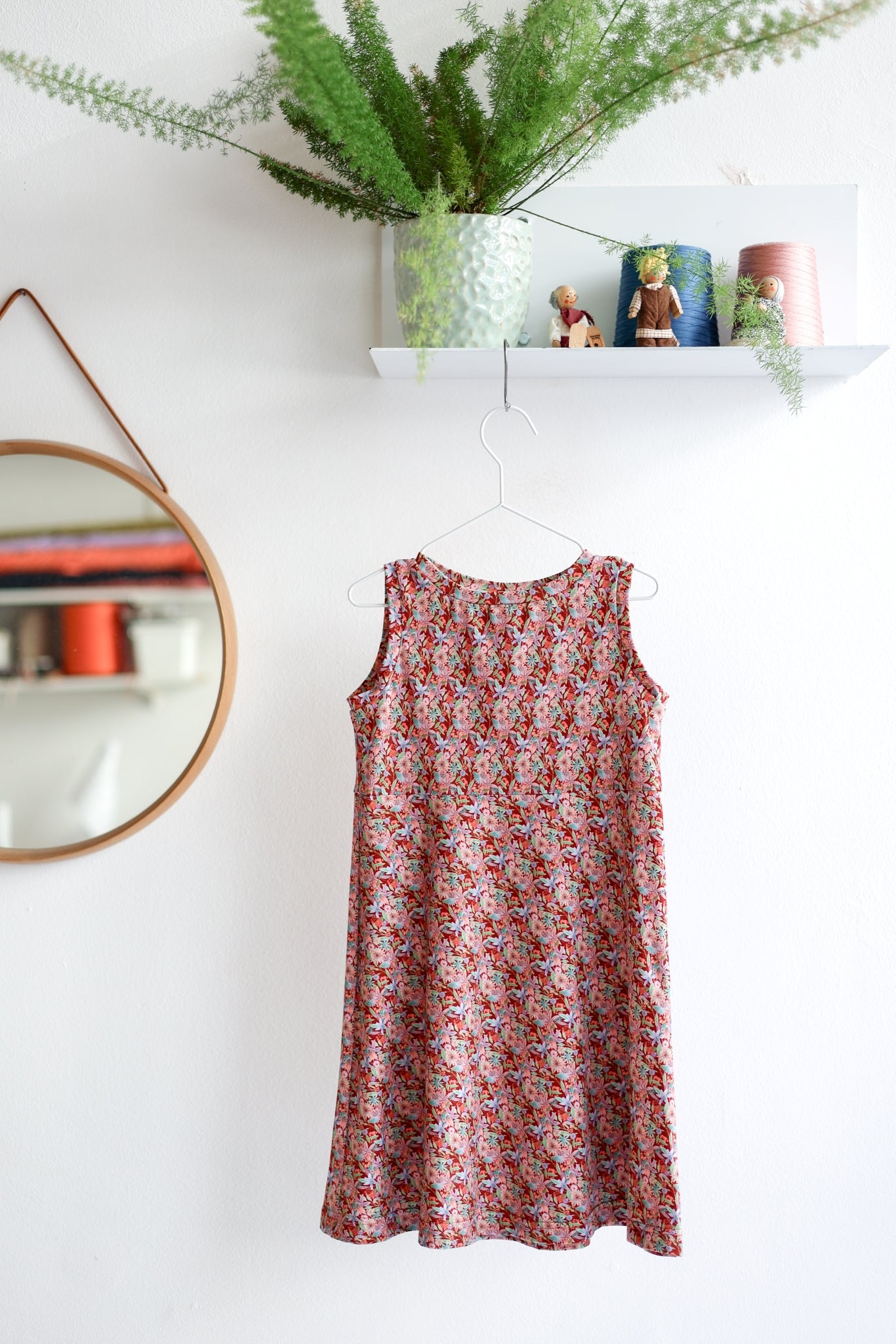 Organic Jersey Kids Slip Dress | flower meadow | vintage red aesthete-(kids)wear Organic Jersey Kids Slip Dress | flower meadow | vintage red aesthete-(kids)wear