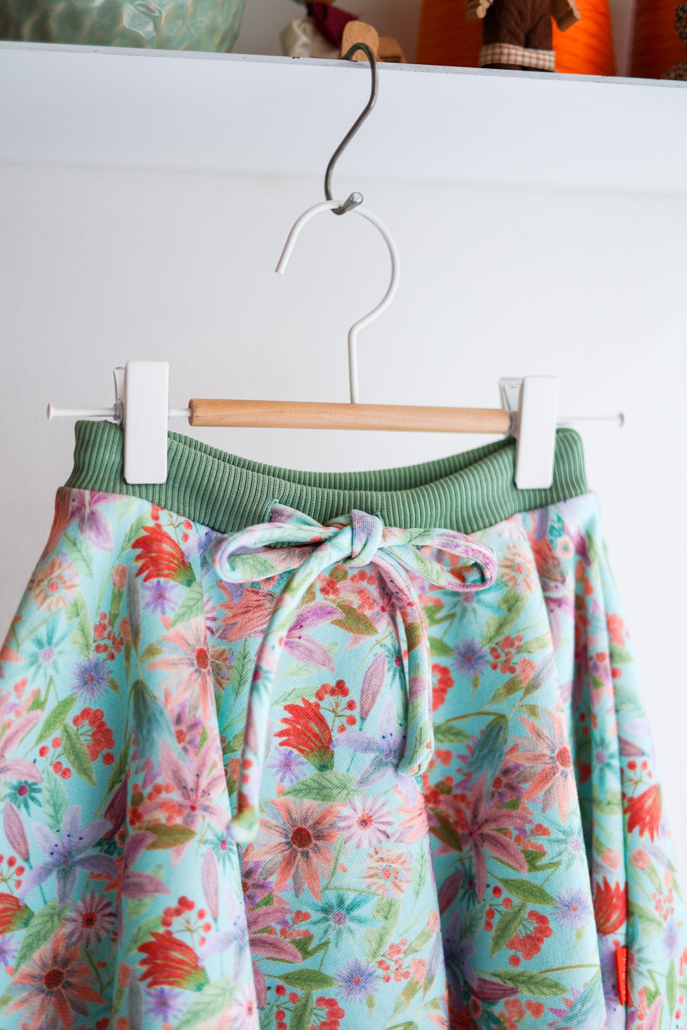 Kids organic cotton sweat extra flared skirt.
