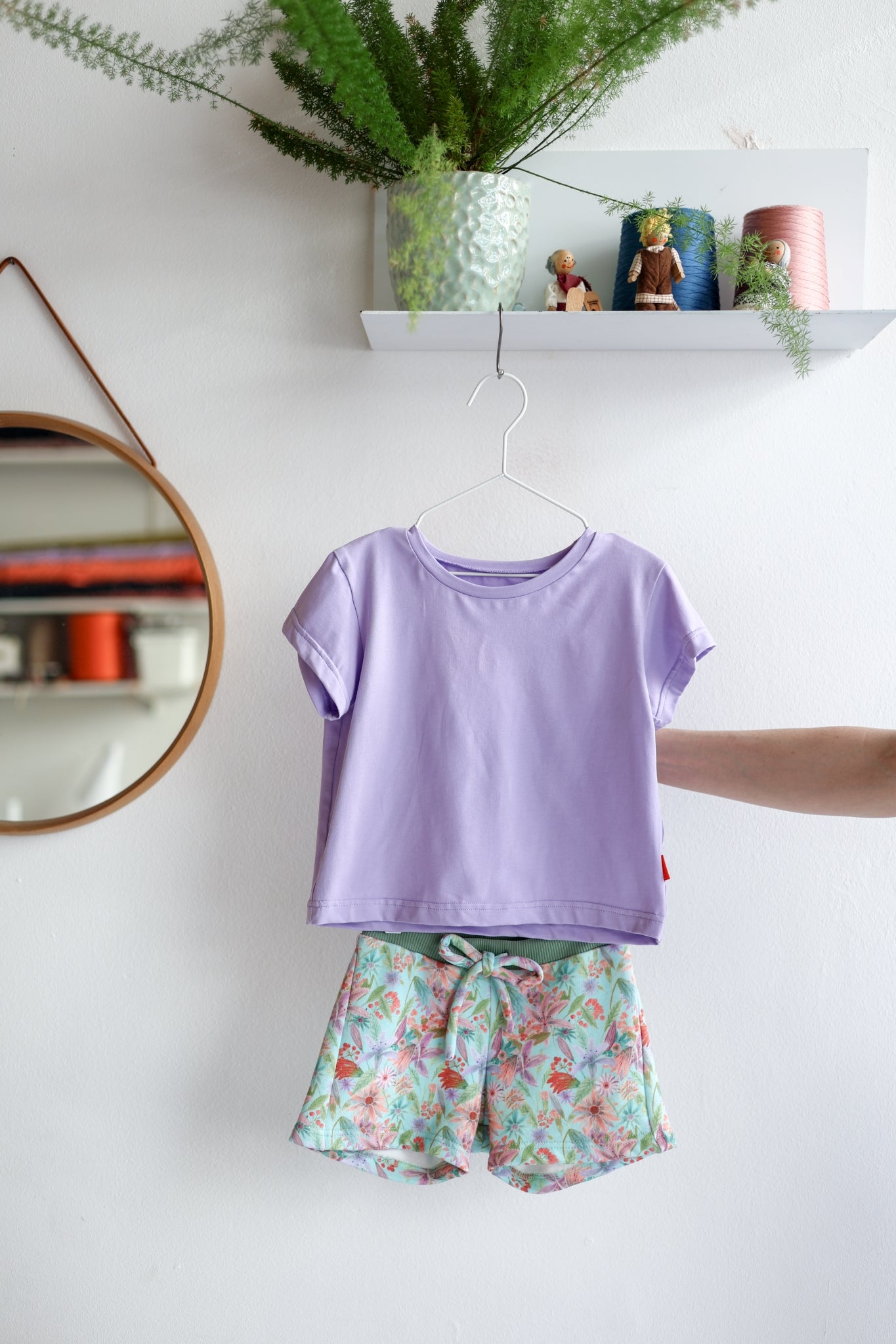 Organic cotton kids t-shirt and shorts.