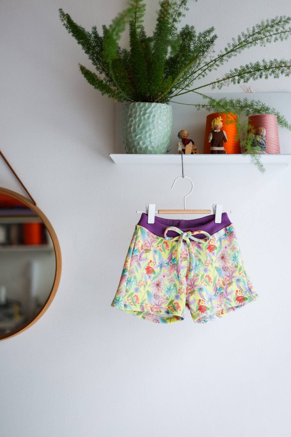 Organic cotton sweat kids shorts.
