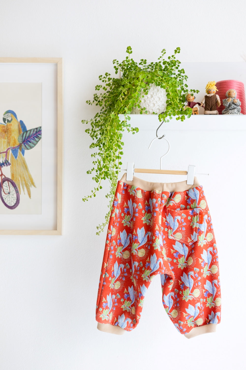 Babies organic cotton sweat pants.