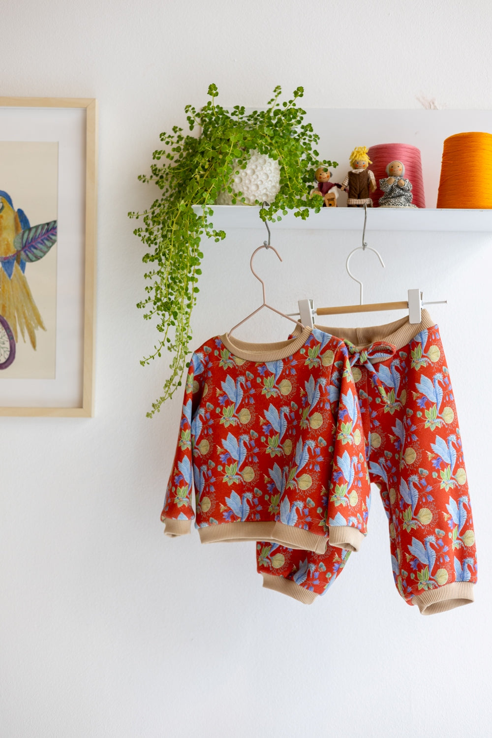 Babies organic cotton sweatshirt and pants.