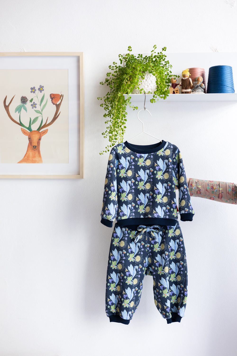 Babies organic cotton sweatshirt and pants.