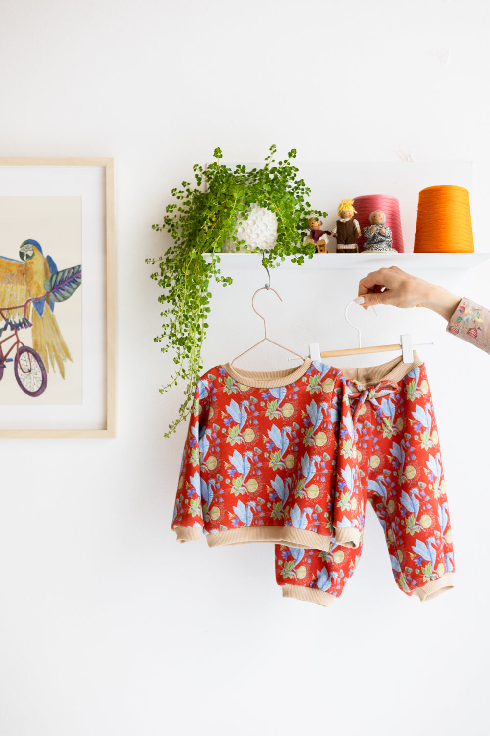 Babies organic cotton sweatshirt and pants.