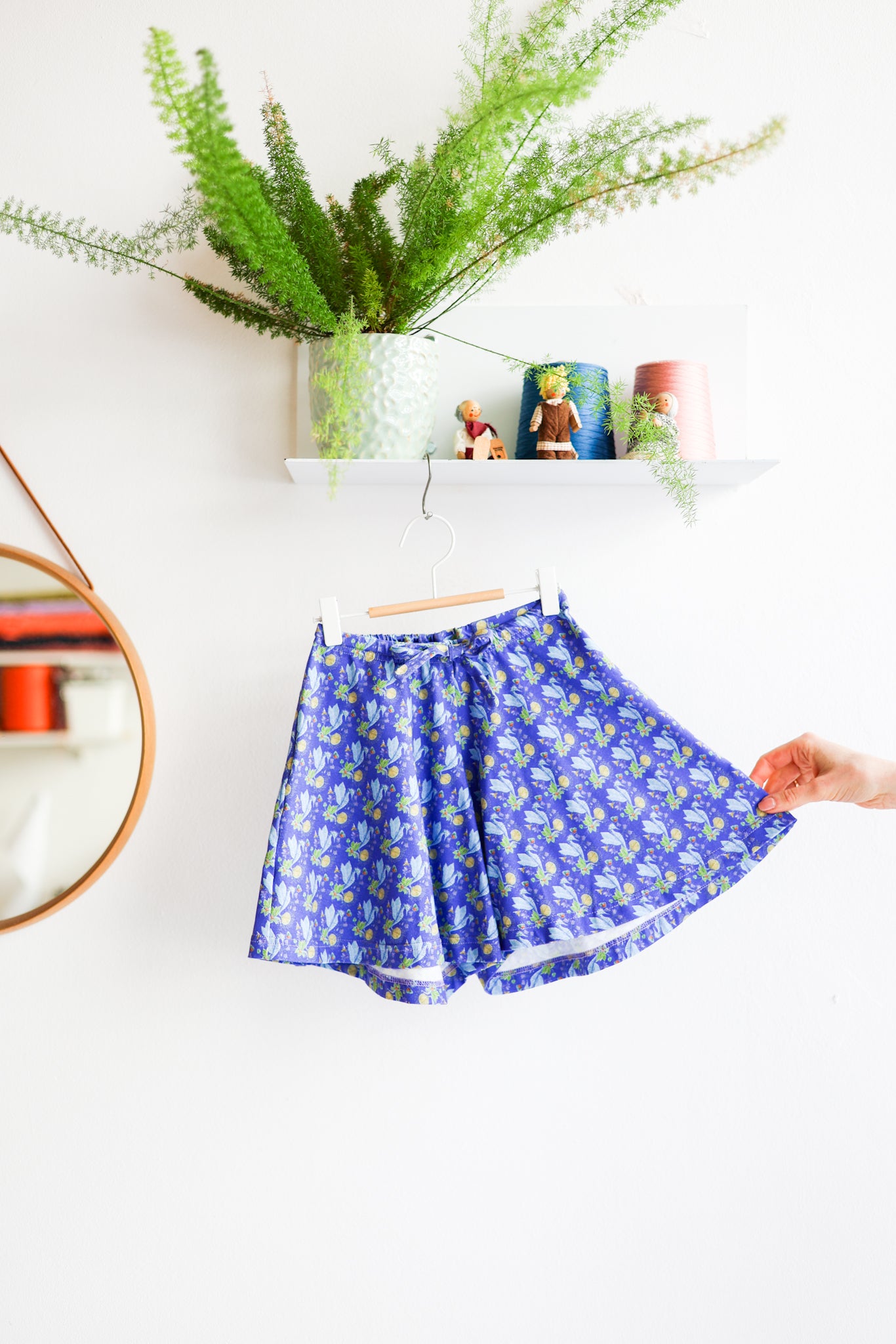 Organic cotton jersey kids extra flared shorts.