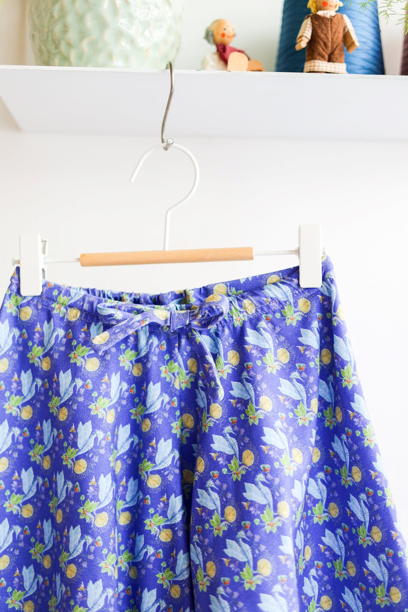 Organic cotton jersey kids extra flared shorts.
