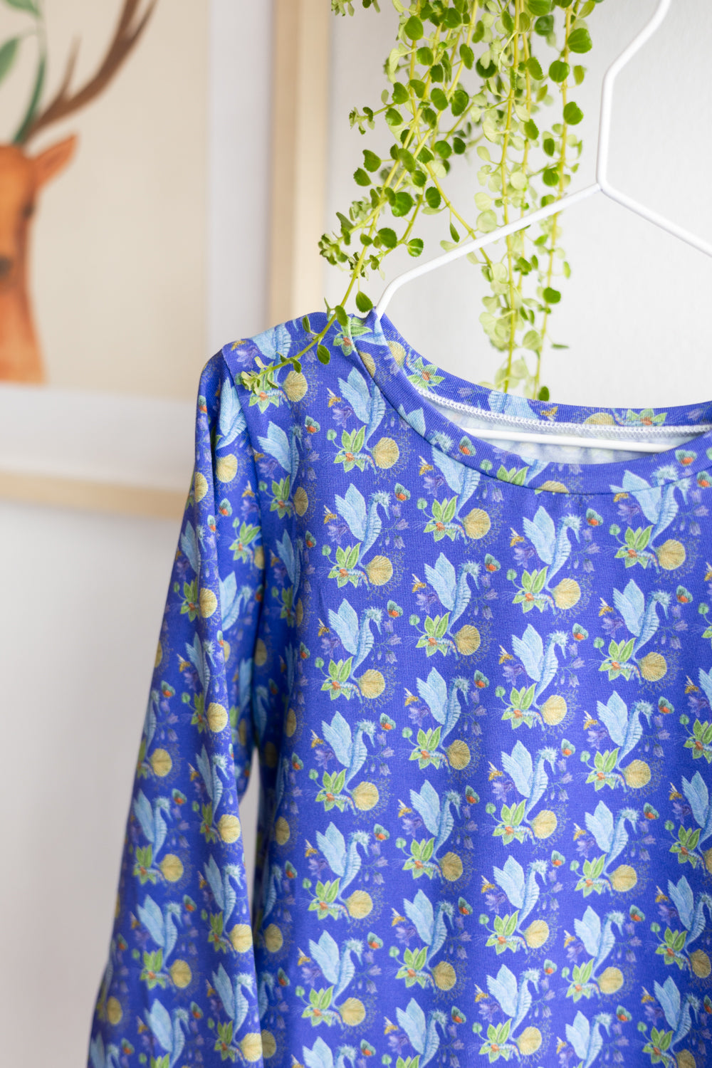 Kids organic cotton stretch jersey long sleve t-shirt.