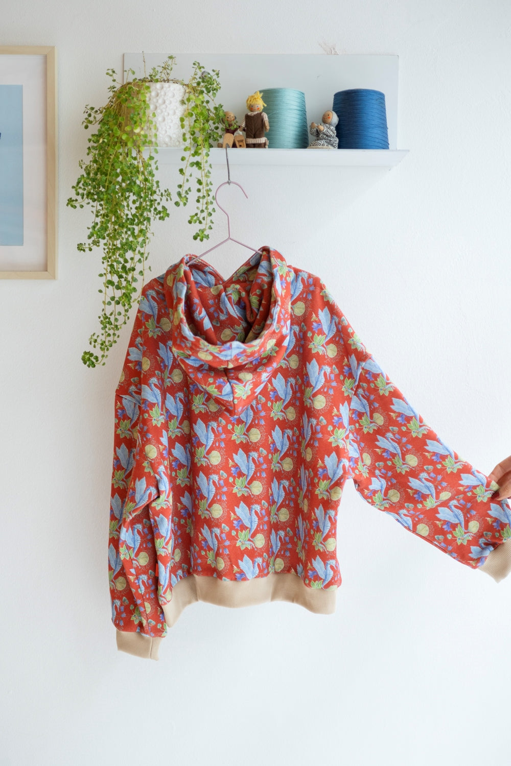 Kids organic cotton sweat hoodie.