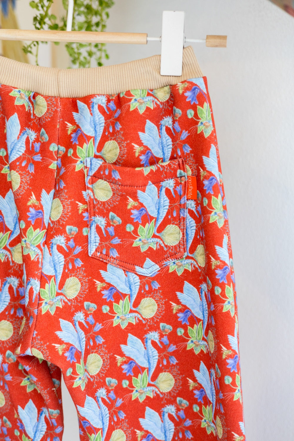 Kids organic cotton sweat pants.