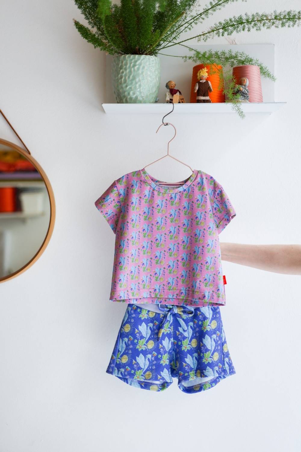 Organic cotton kids t-shirt and shorts.