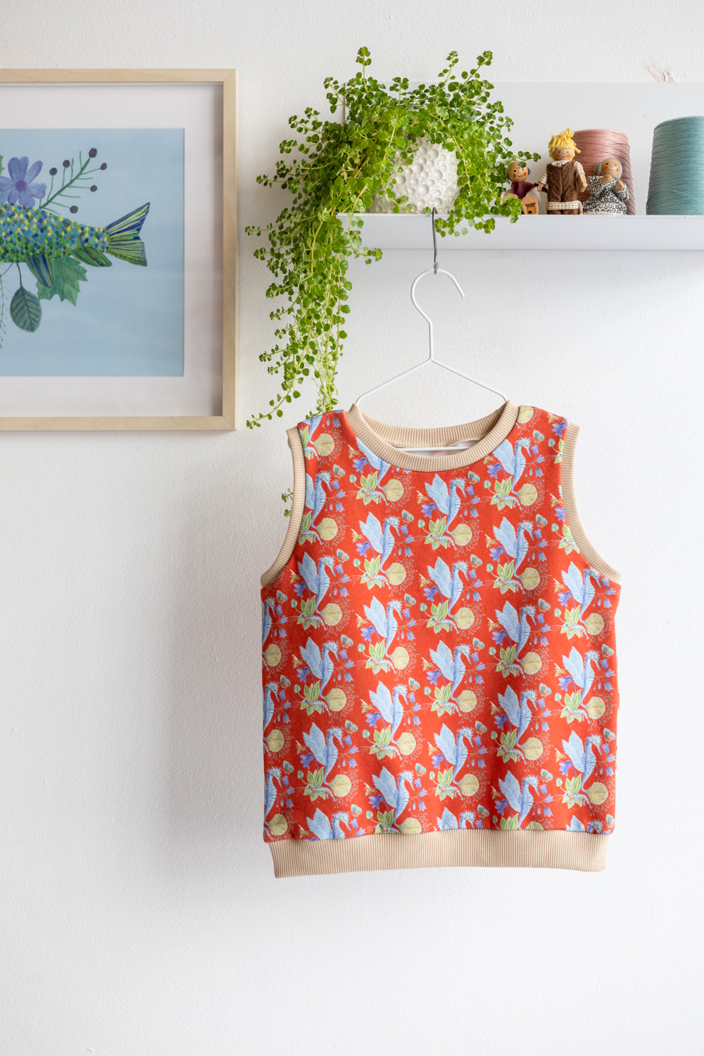 Kids organic cotton sweater vest.