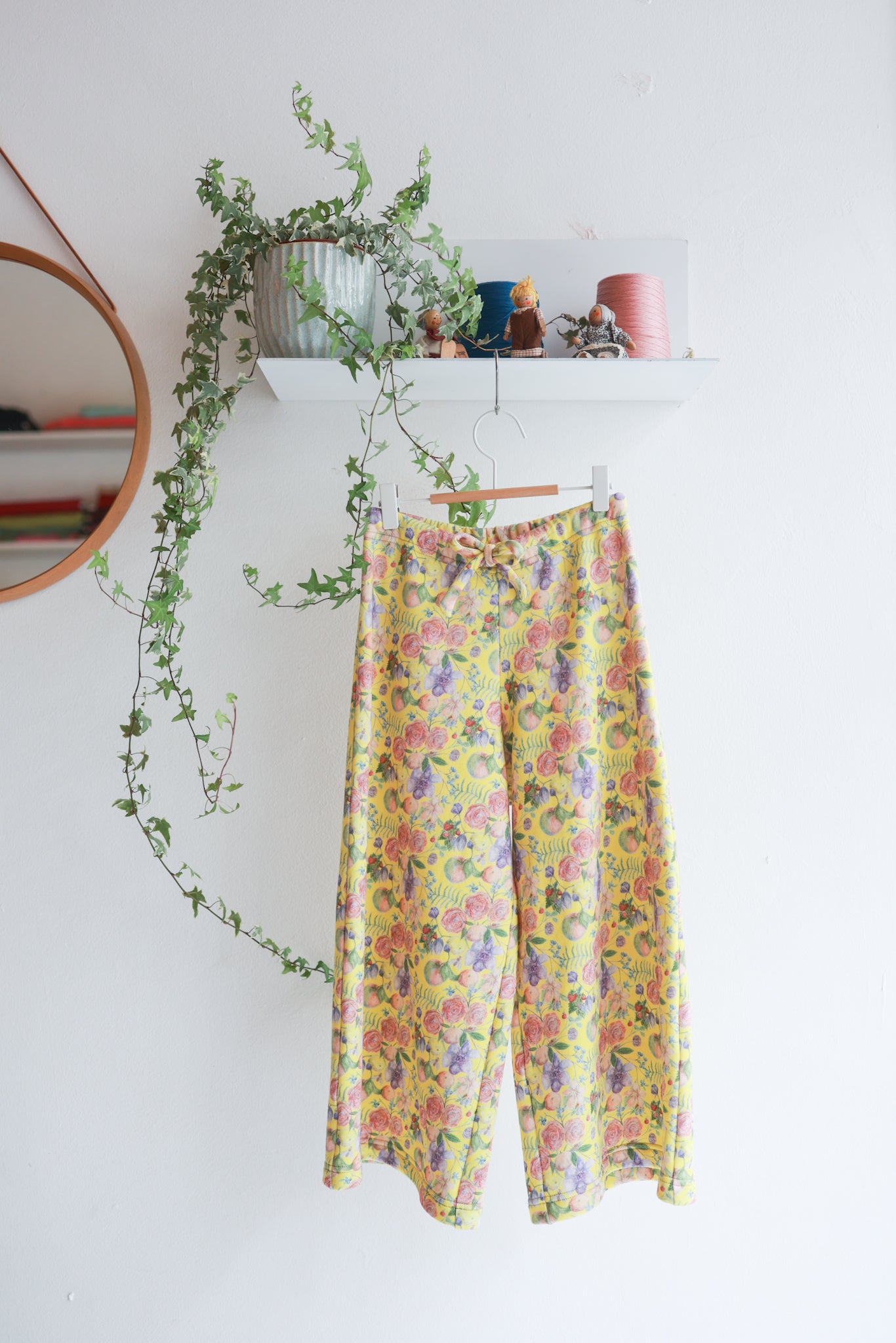 Kids organic cotton extra wide pants.