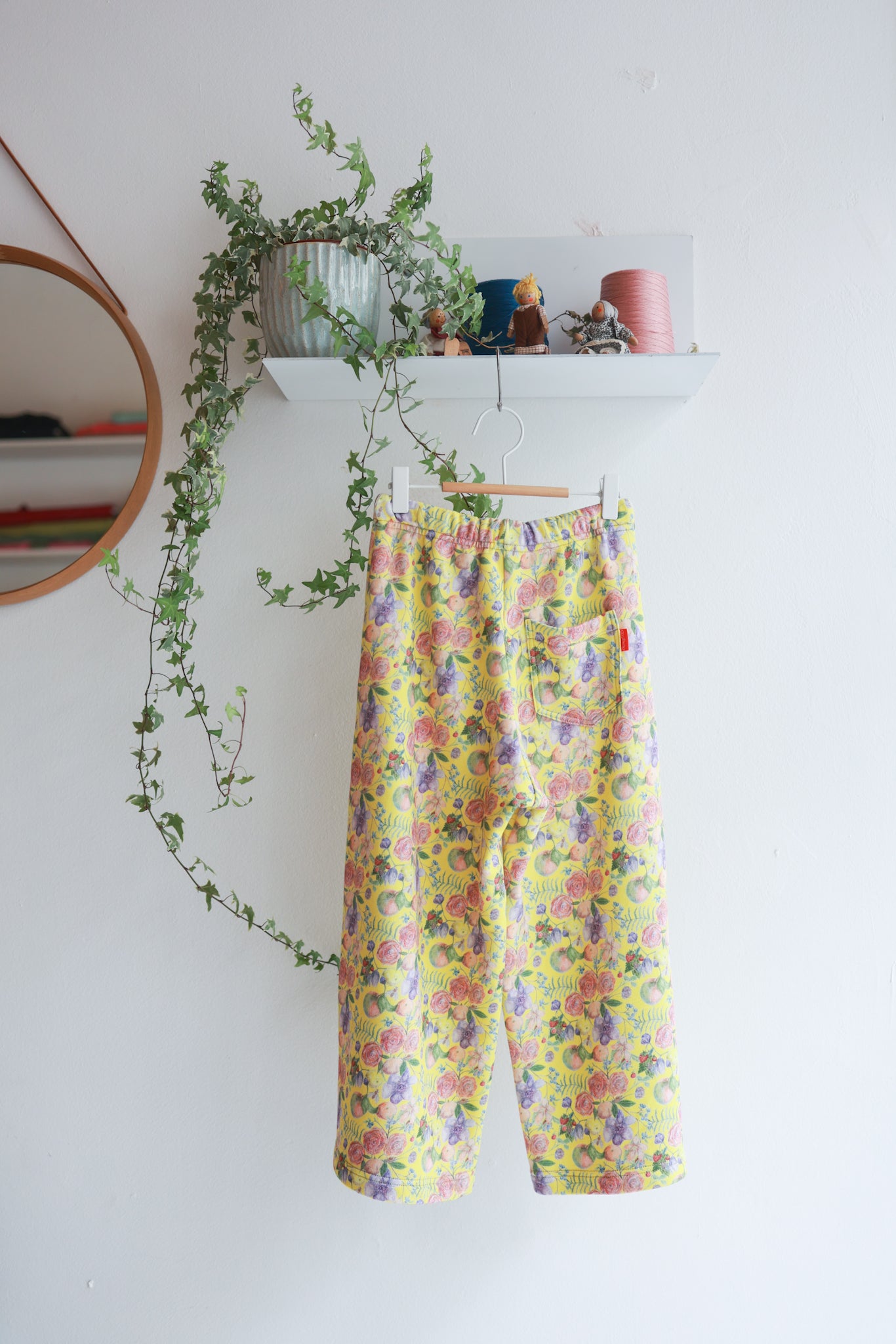 Kids organic cotton extra wide pants.