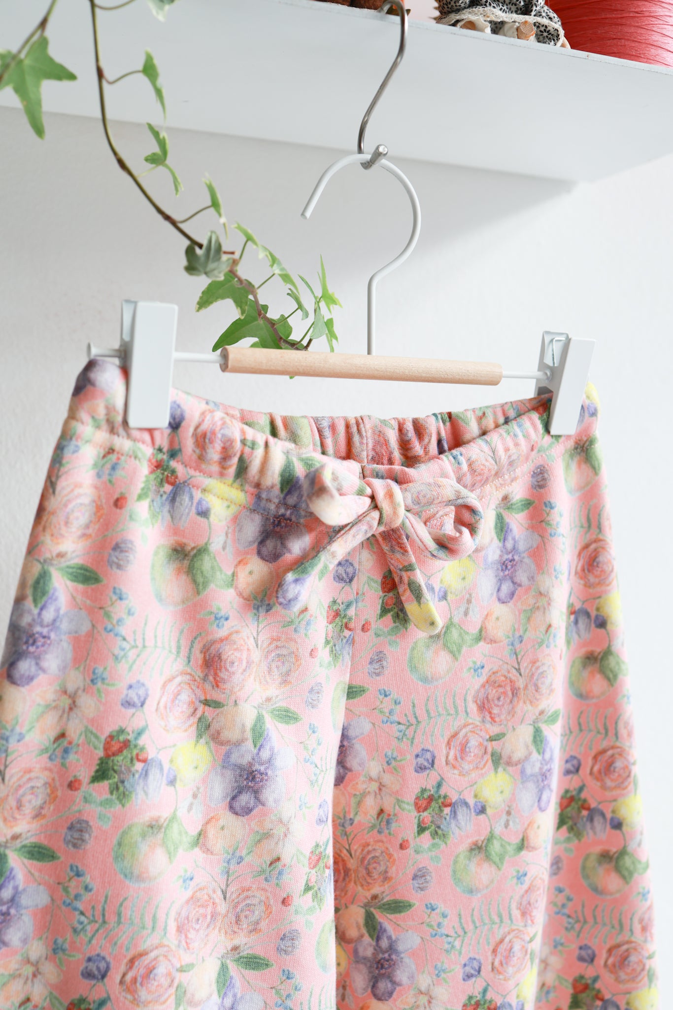 Kids organic cotton extra wide pants.