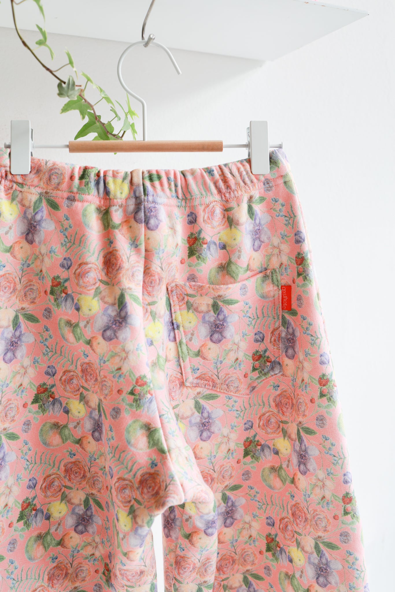 Kids organic cotton extra wide pants.