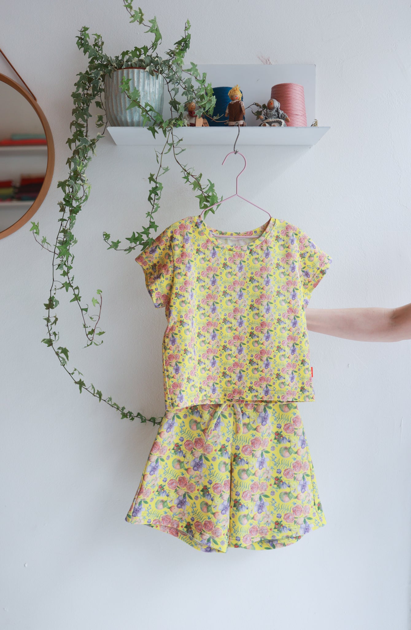 Organic cotton kids t-shirt and extra wide shorts.