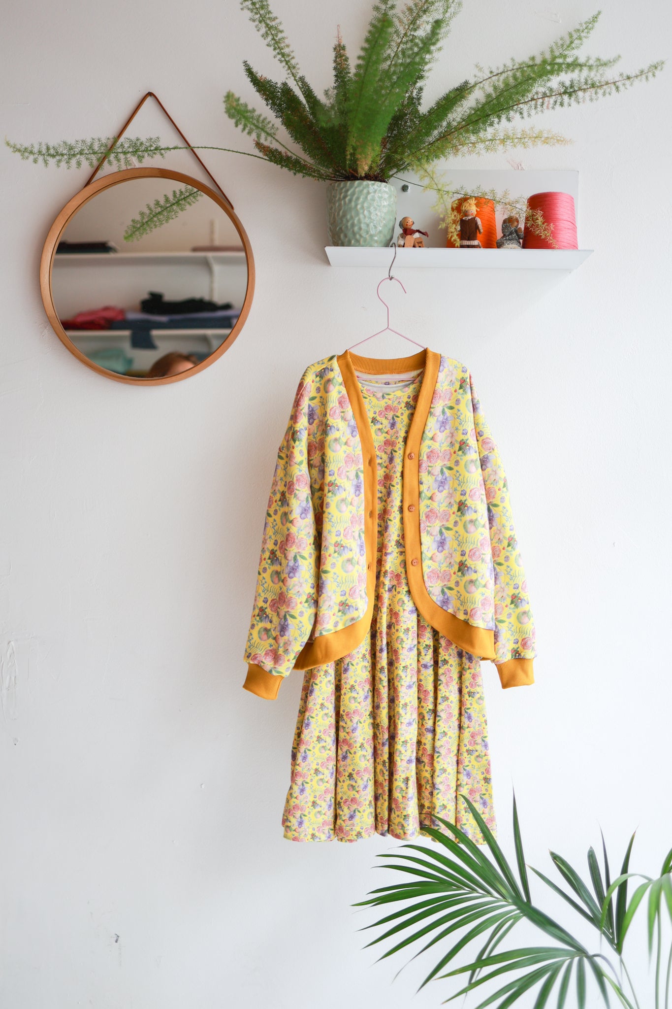 Kids organic cotton sweat oversized cardigan.
