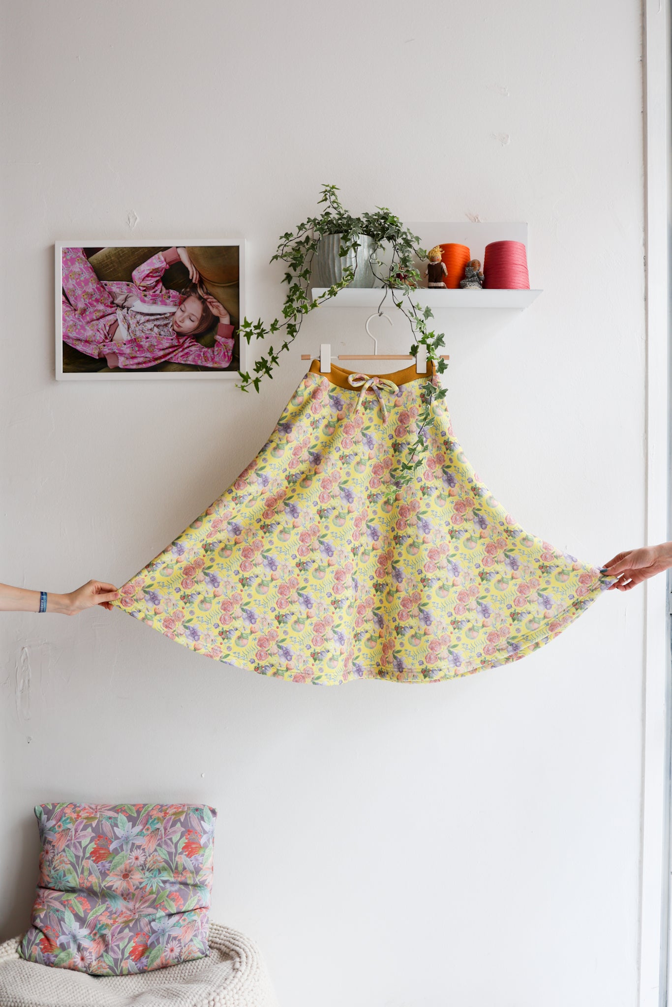 Kids organic cotton sweat flared skirt.