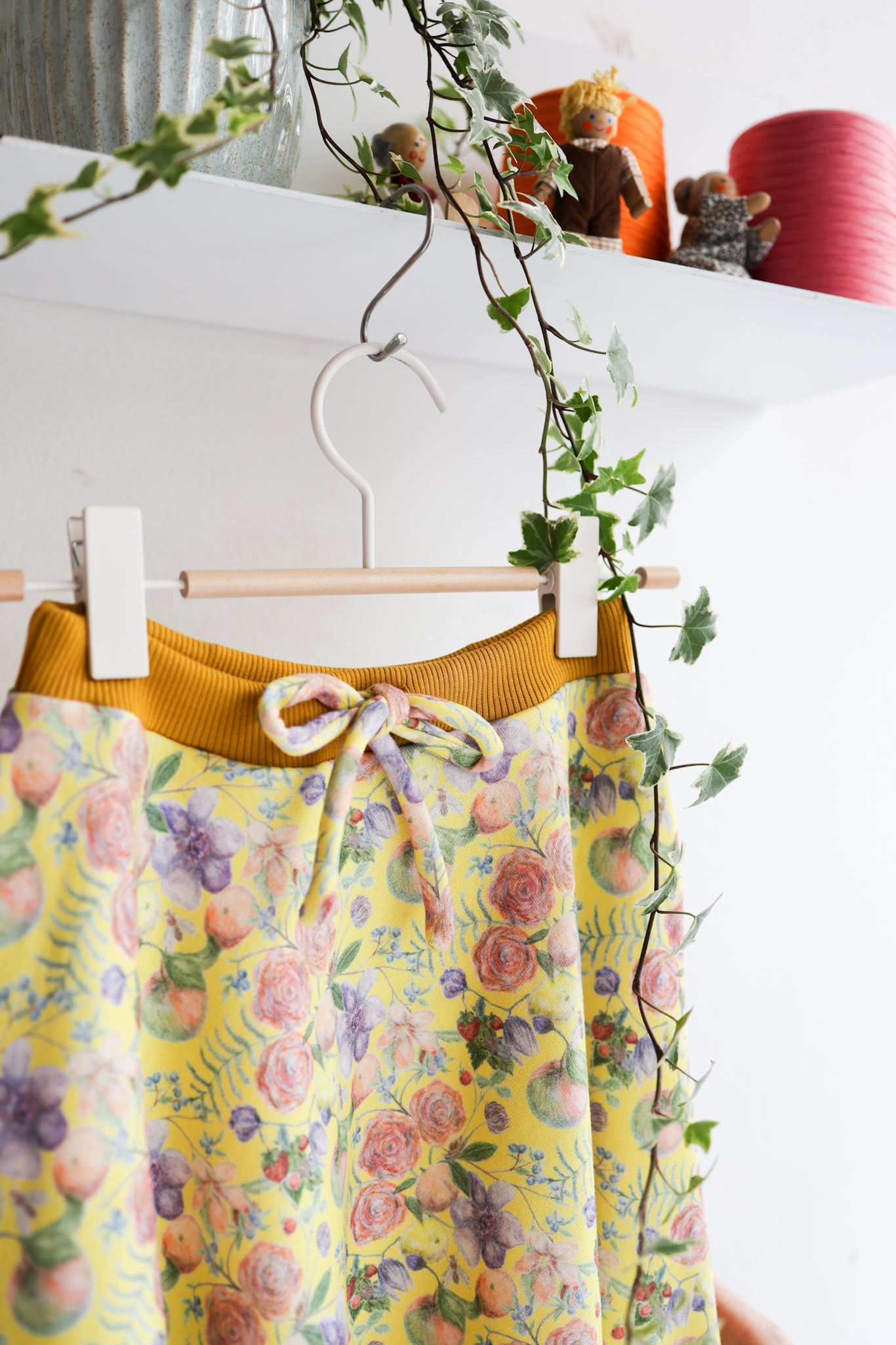 Kids organic cotton sweat flared skirt.