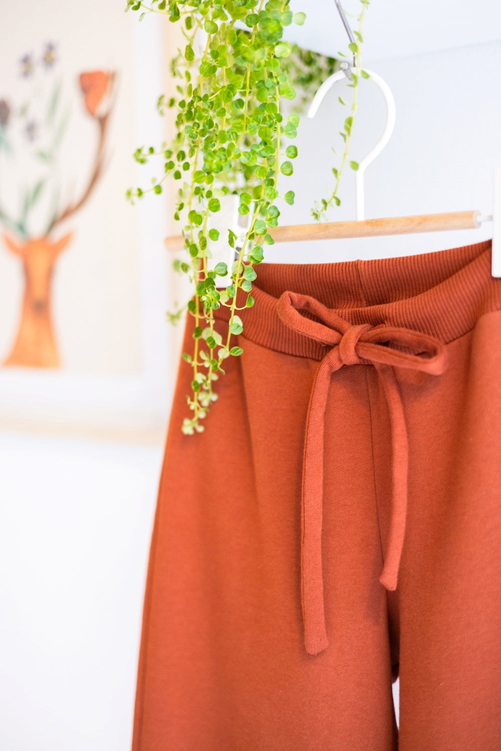 Kids organic cotton sweat pants.