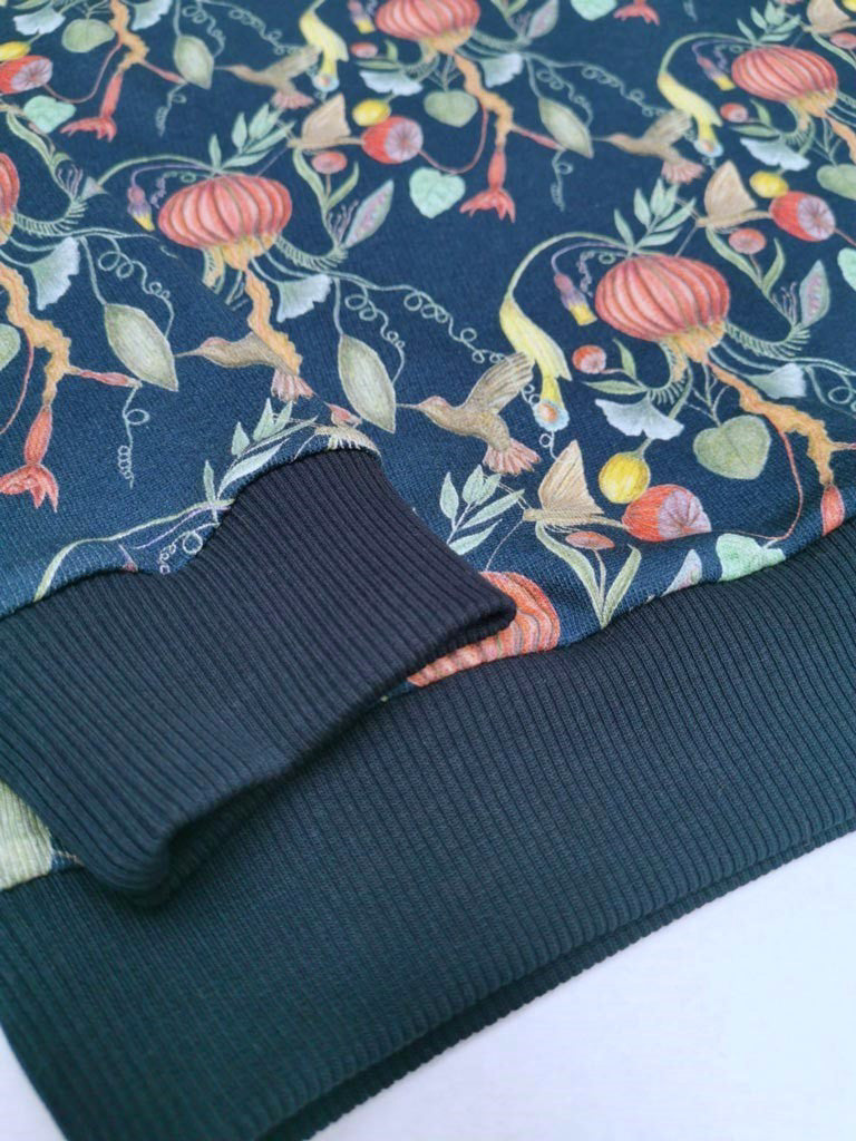 Kids unisex organic cotton sweatshirt.