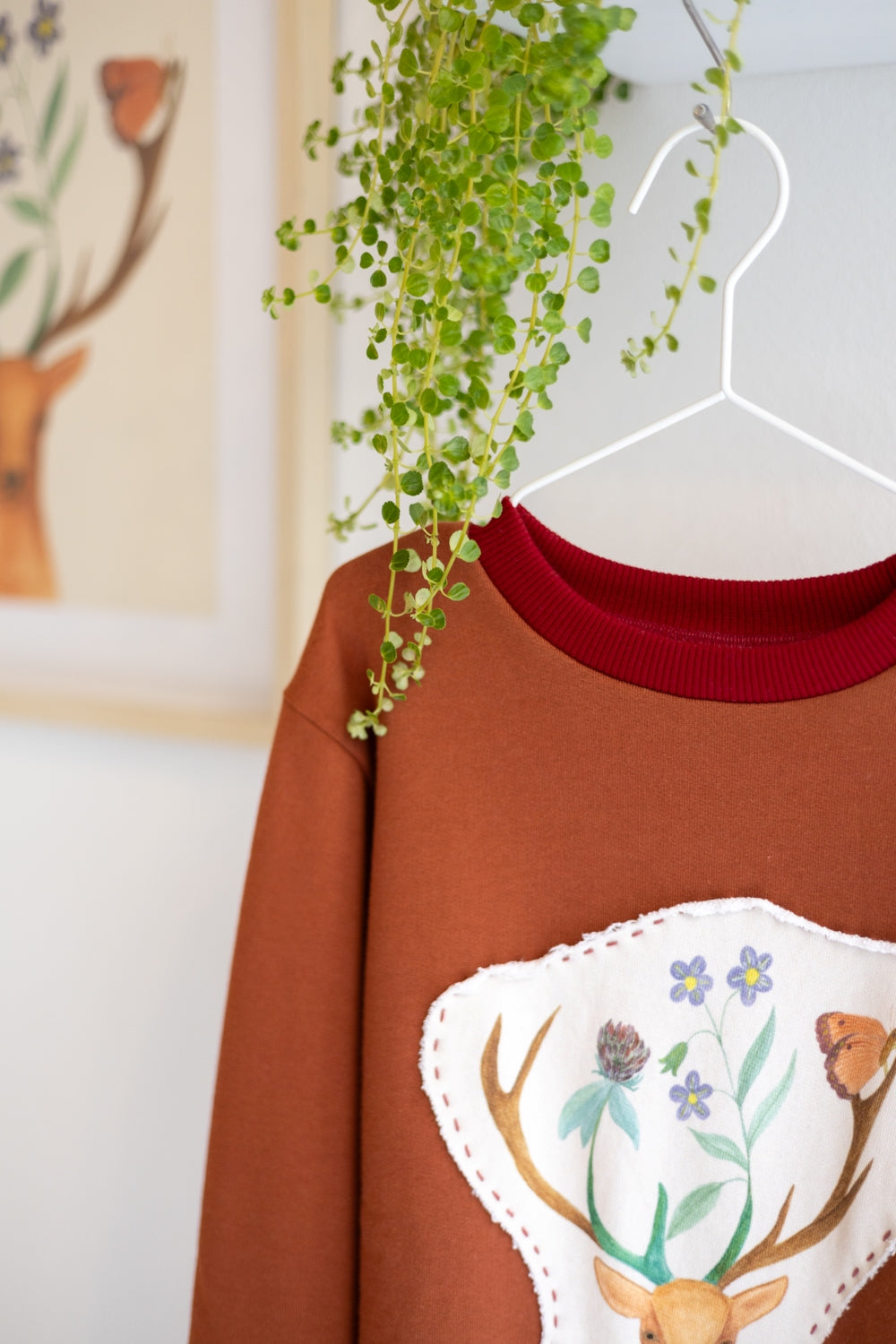 Kids unisex organic cotton sweatshirt.