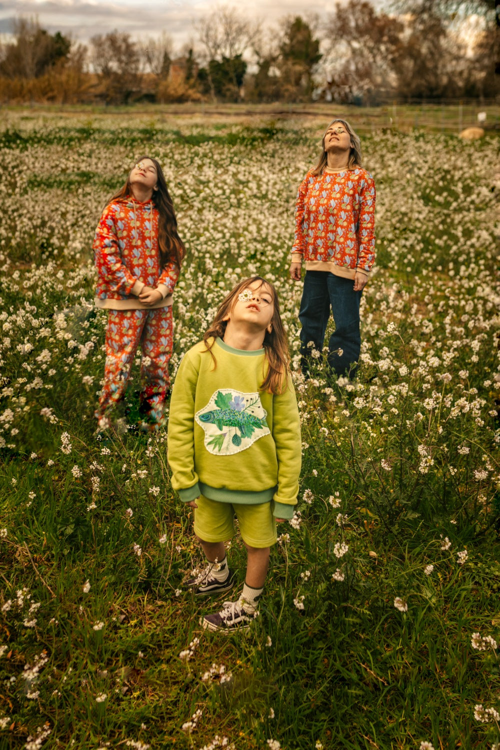 Kids unisex organic cotton sweatshirt.