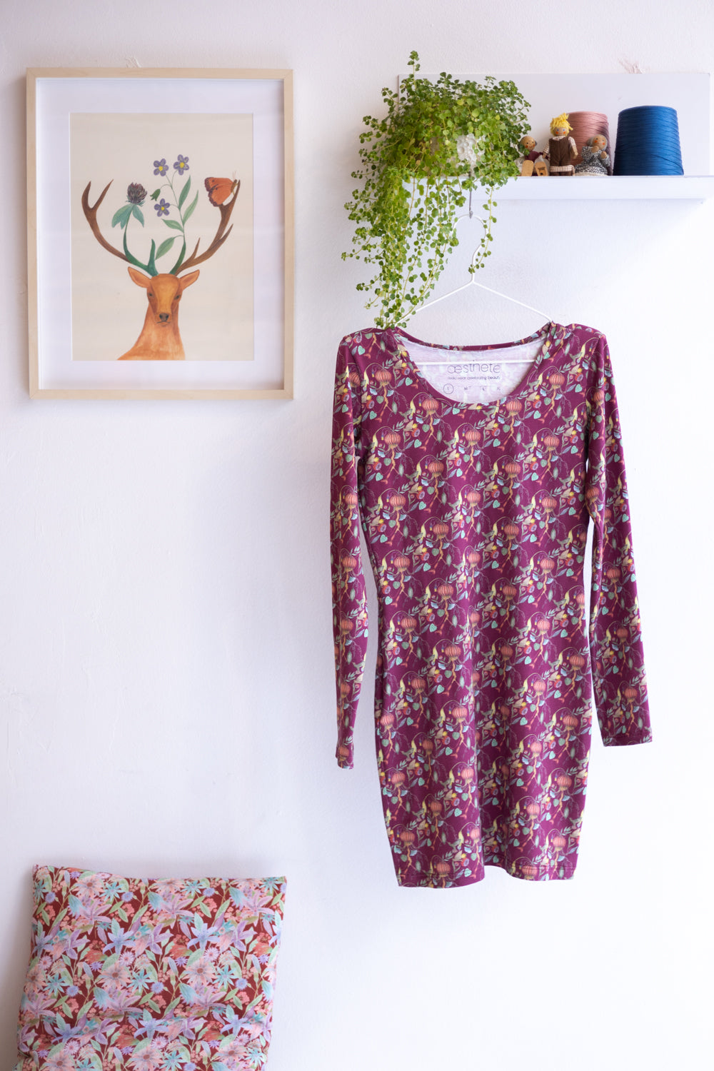 Women organic cotton stretch jersey fitted dress.