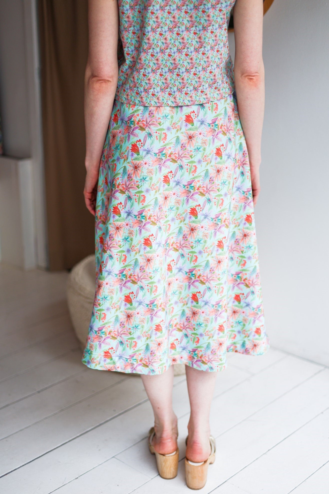 Women organic cotton sweat flared long skirt.