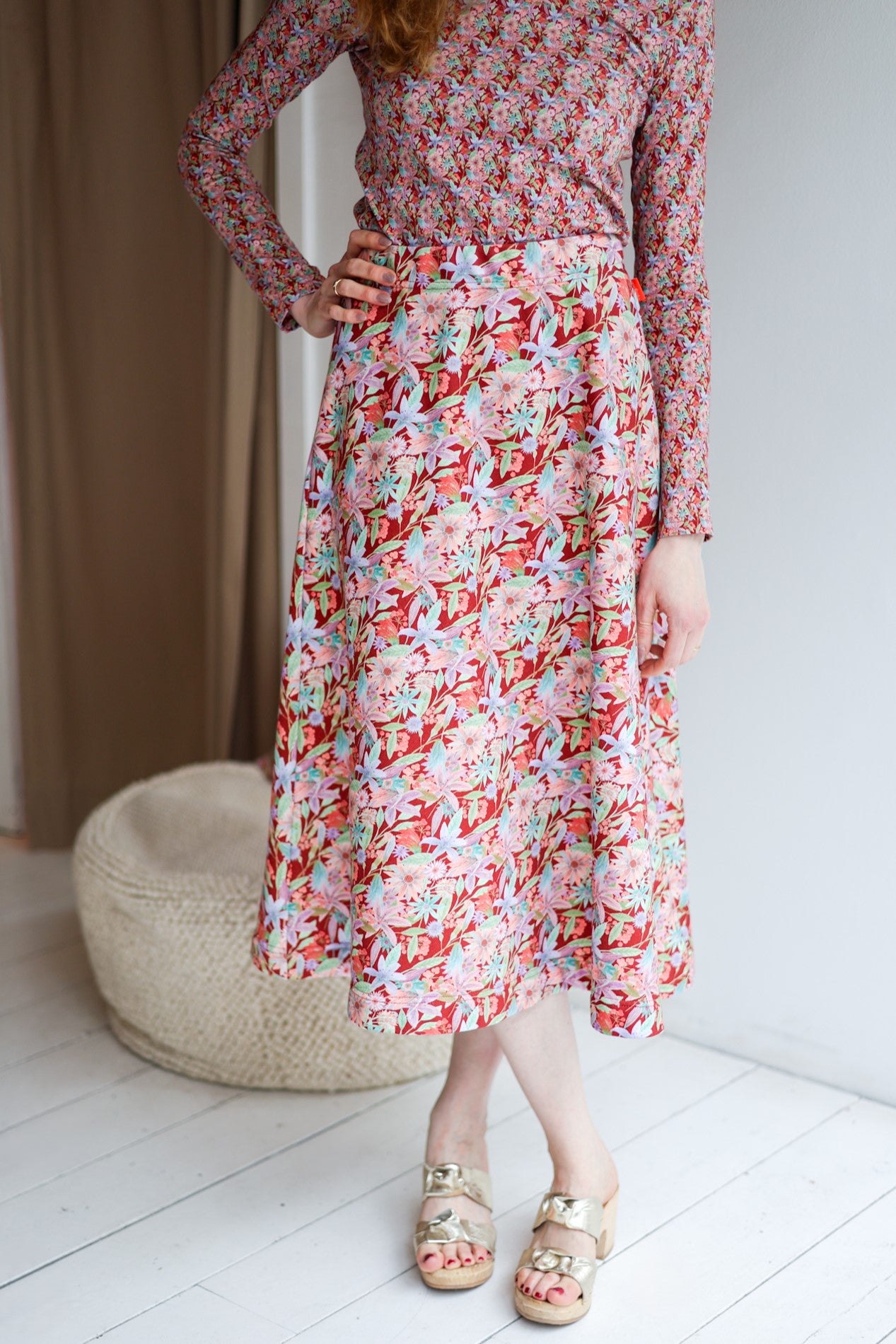 Women organic cotton sweat flared long skirt.