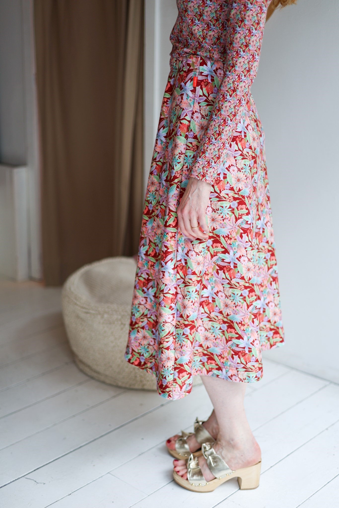 Women organic cotton sweat flared long skirt.