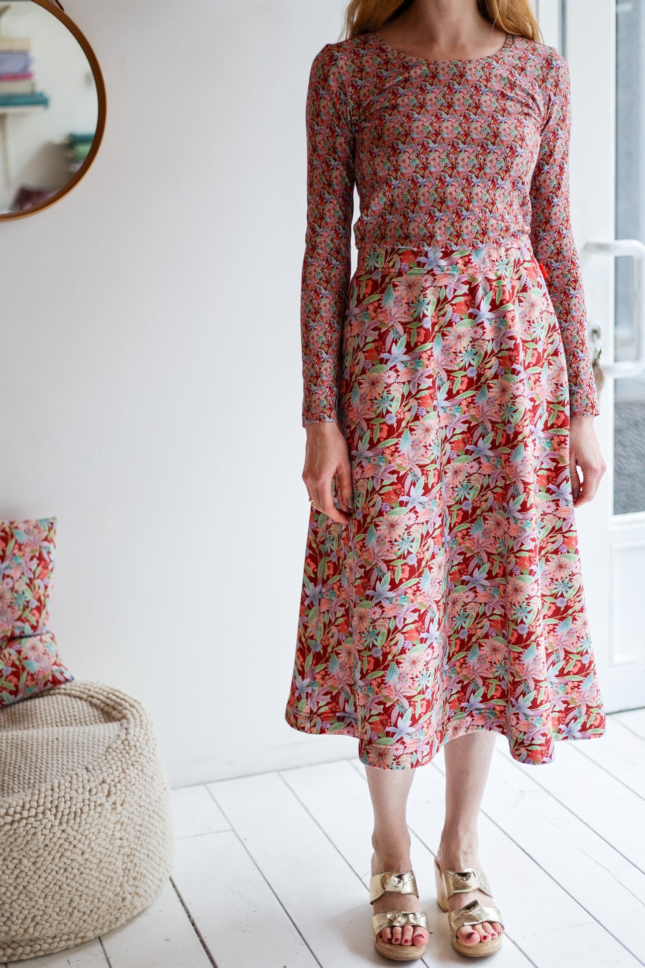 Women organic cotton sweat flared long skirt.
