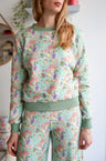 Women organic cotton sweatshirt.