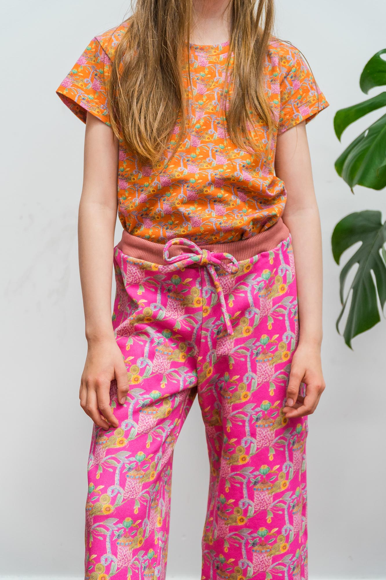 Kids organic cotton sweat pants.