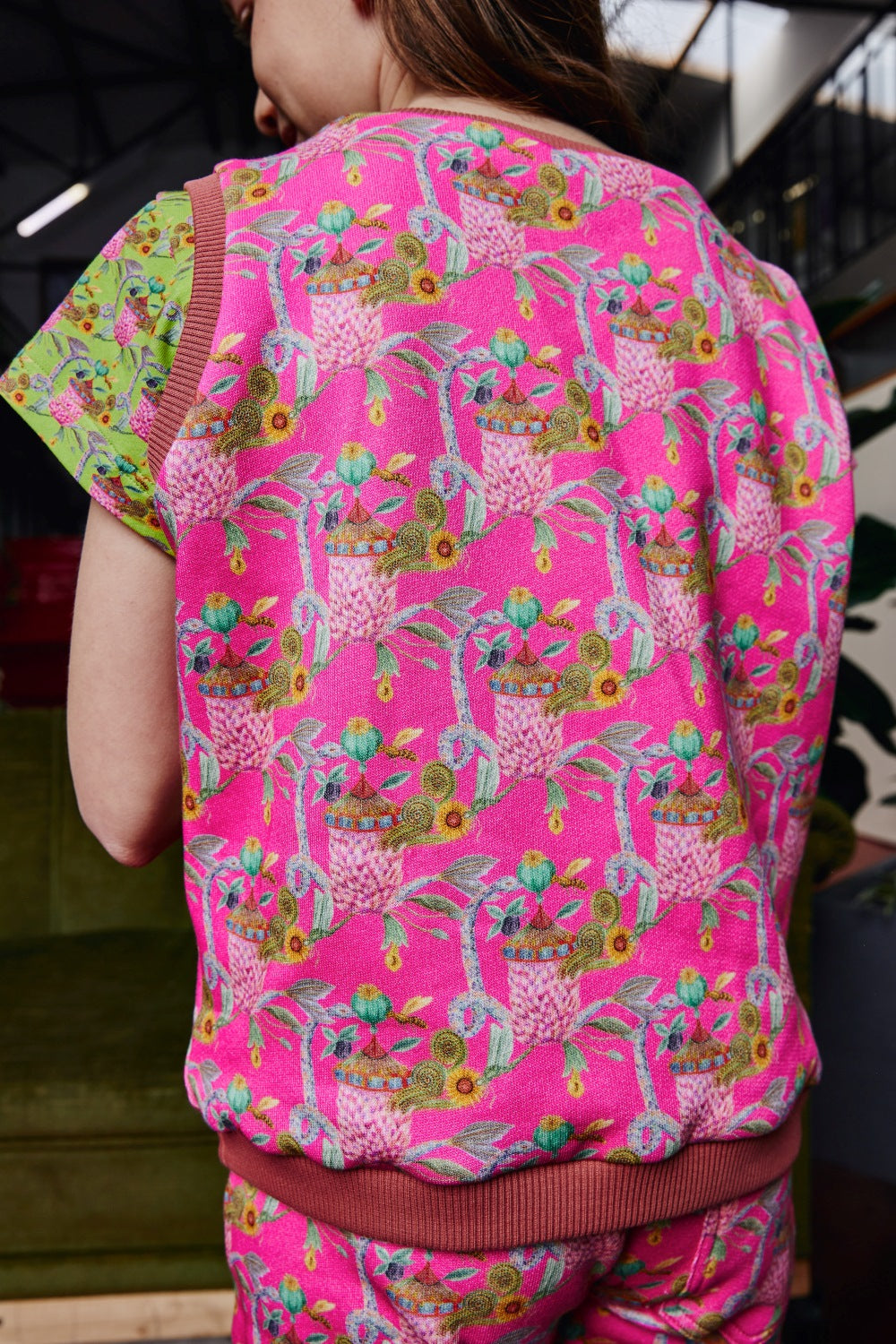 Kids organic cotton sweater vest.