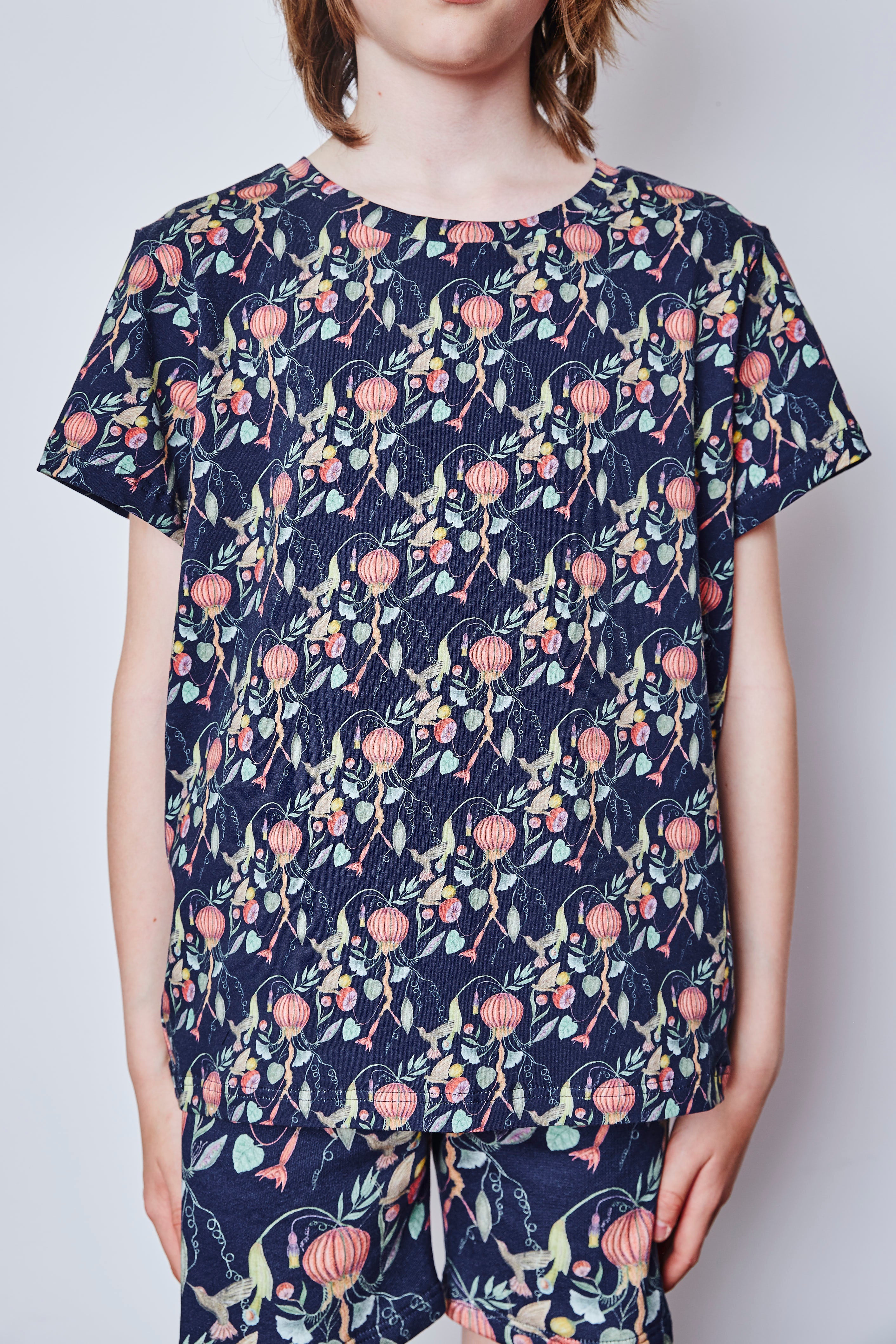 Kids organic cotton stretch jersey t-shirt.