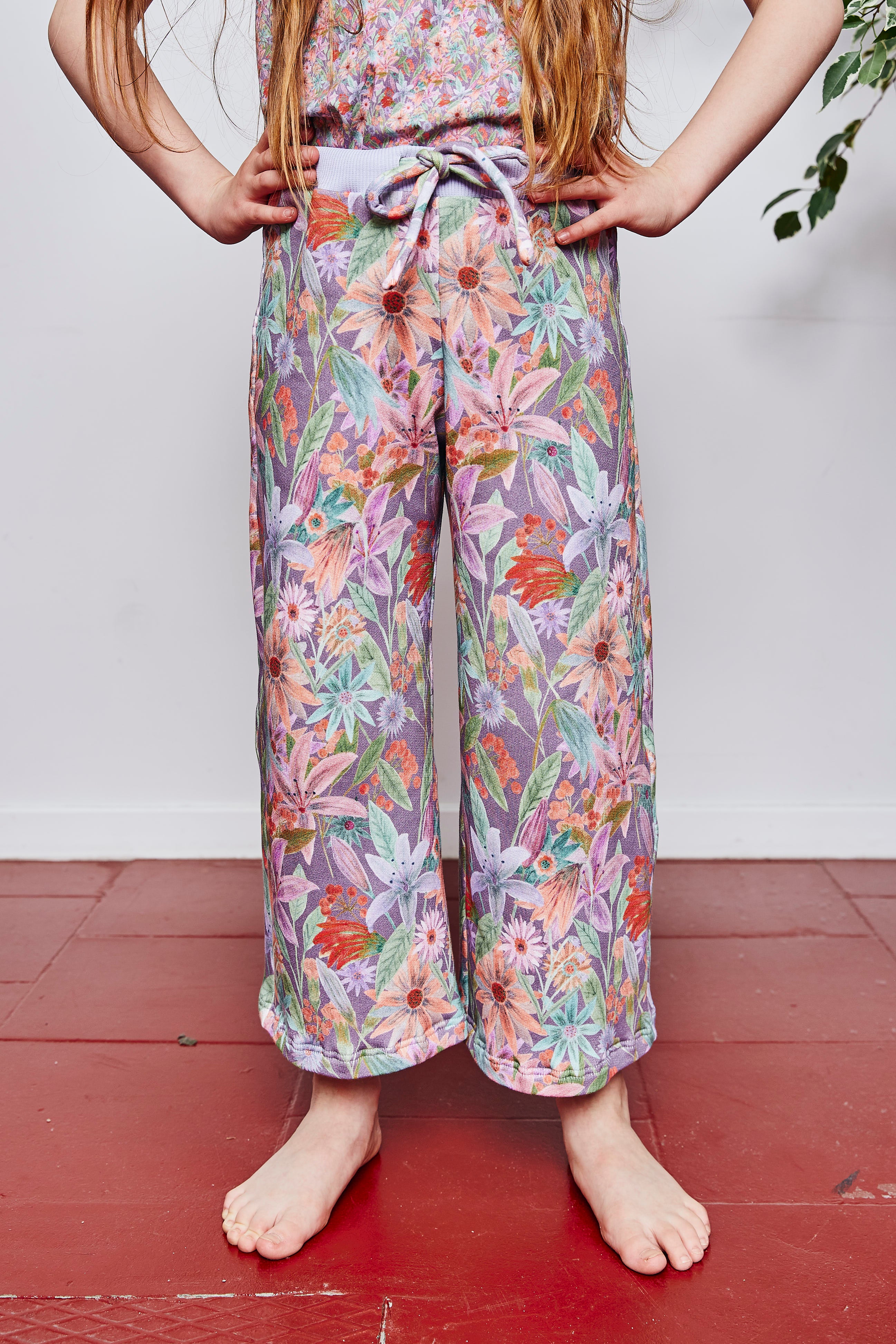 Kids organic cotton sweat pants.