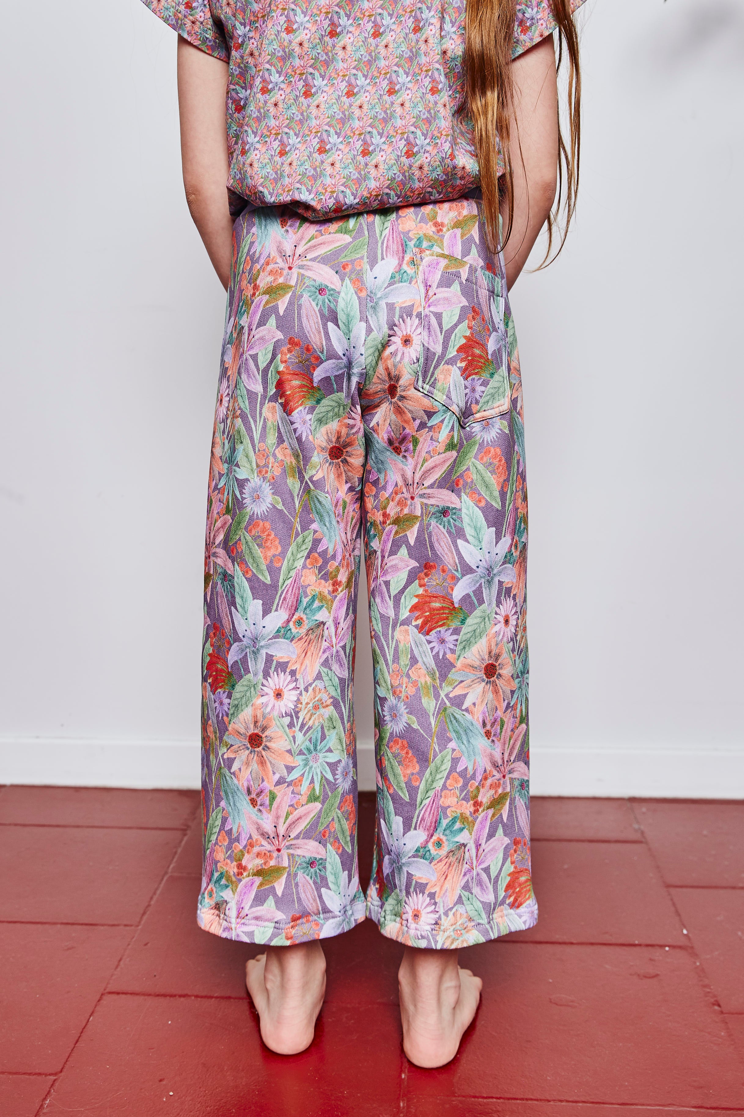 Kids organic cotton sweat pants.