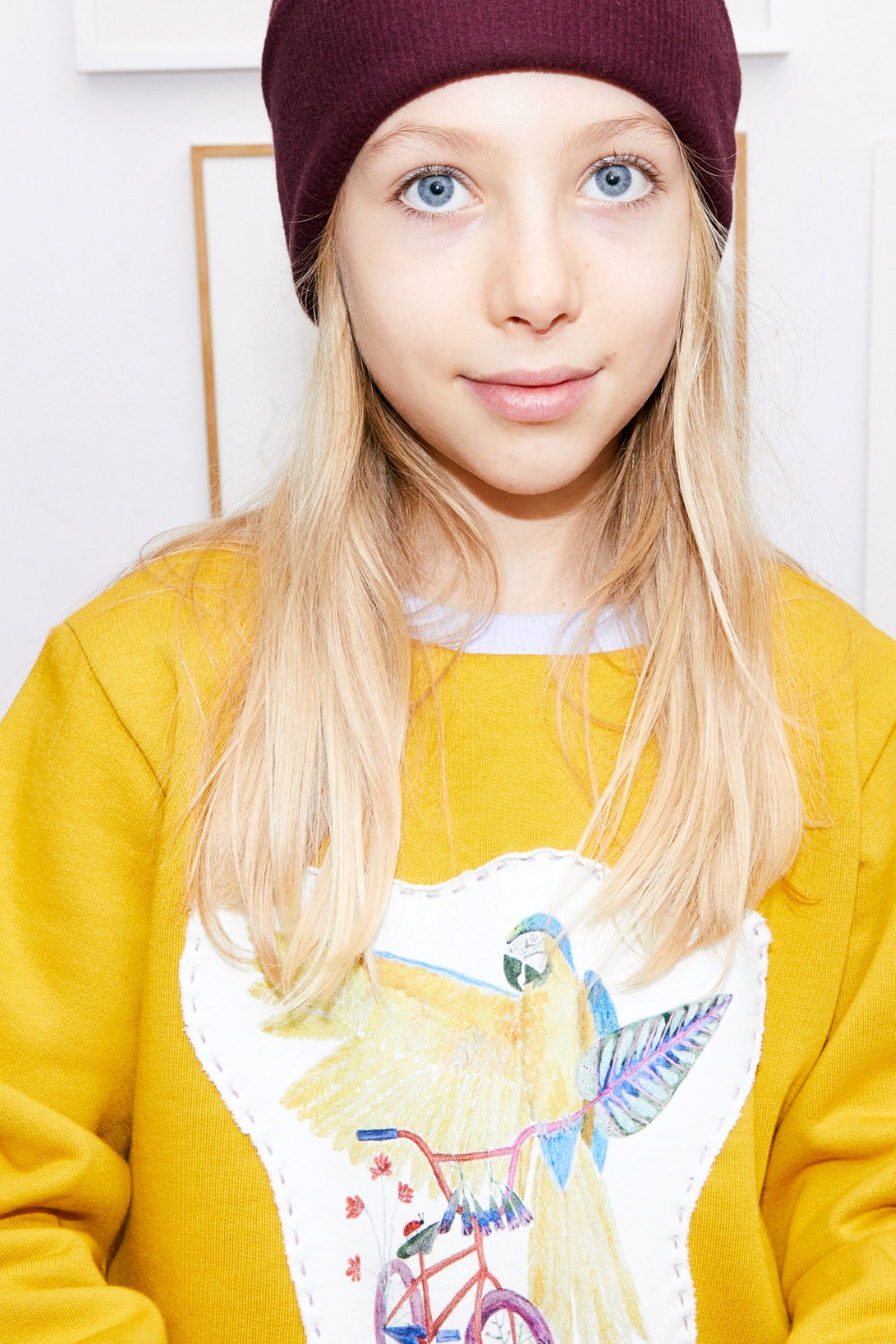 Girlish organic cotton sweatshirt.