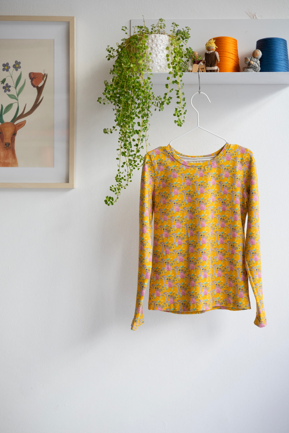 Organic cotton stretch jersey kids long sleeve t-shirt.