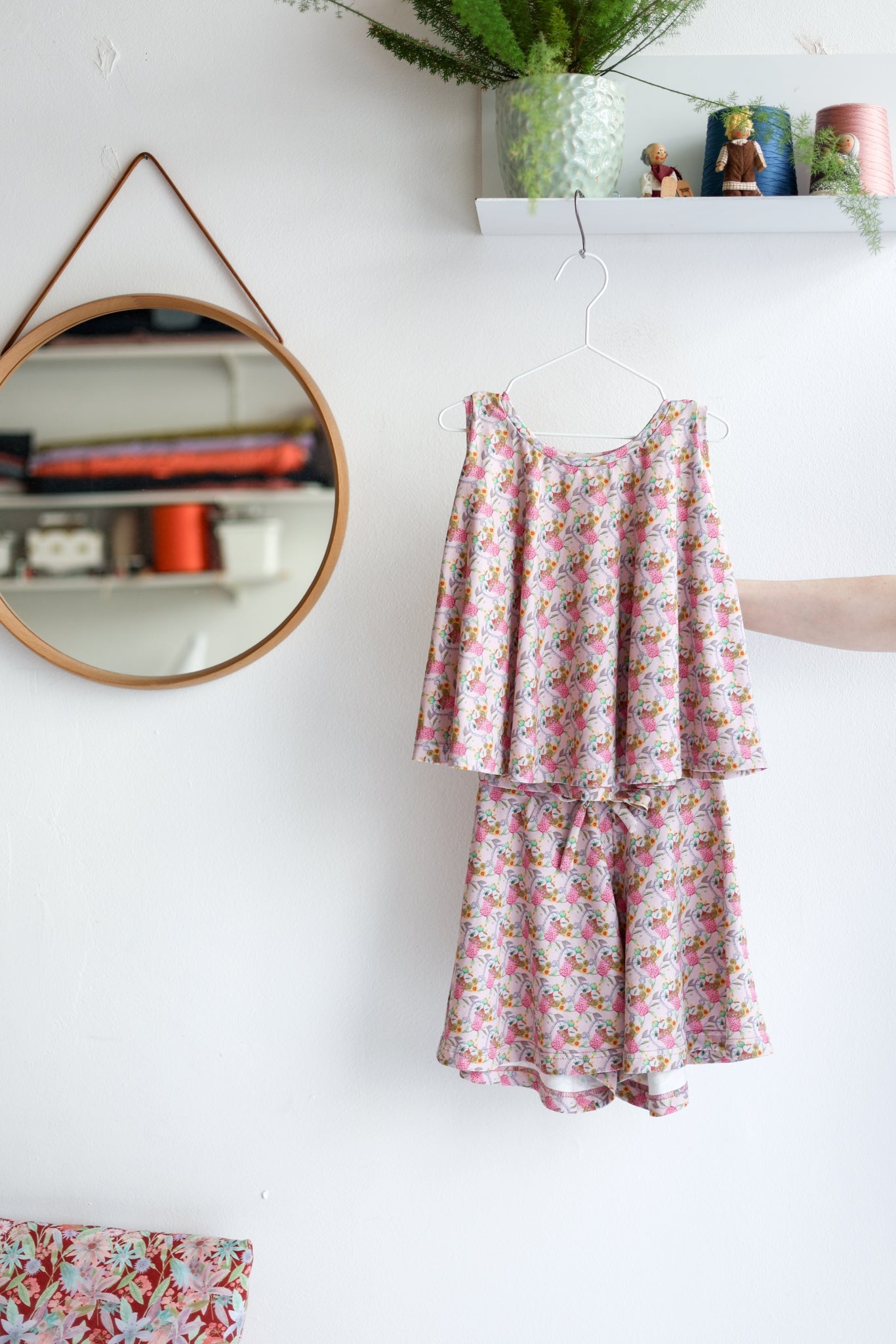 Organic cotton jersey kids sleeveless extra flared top and shorts.