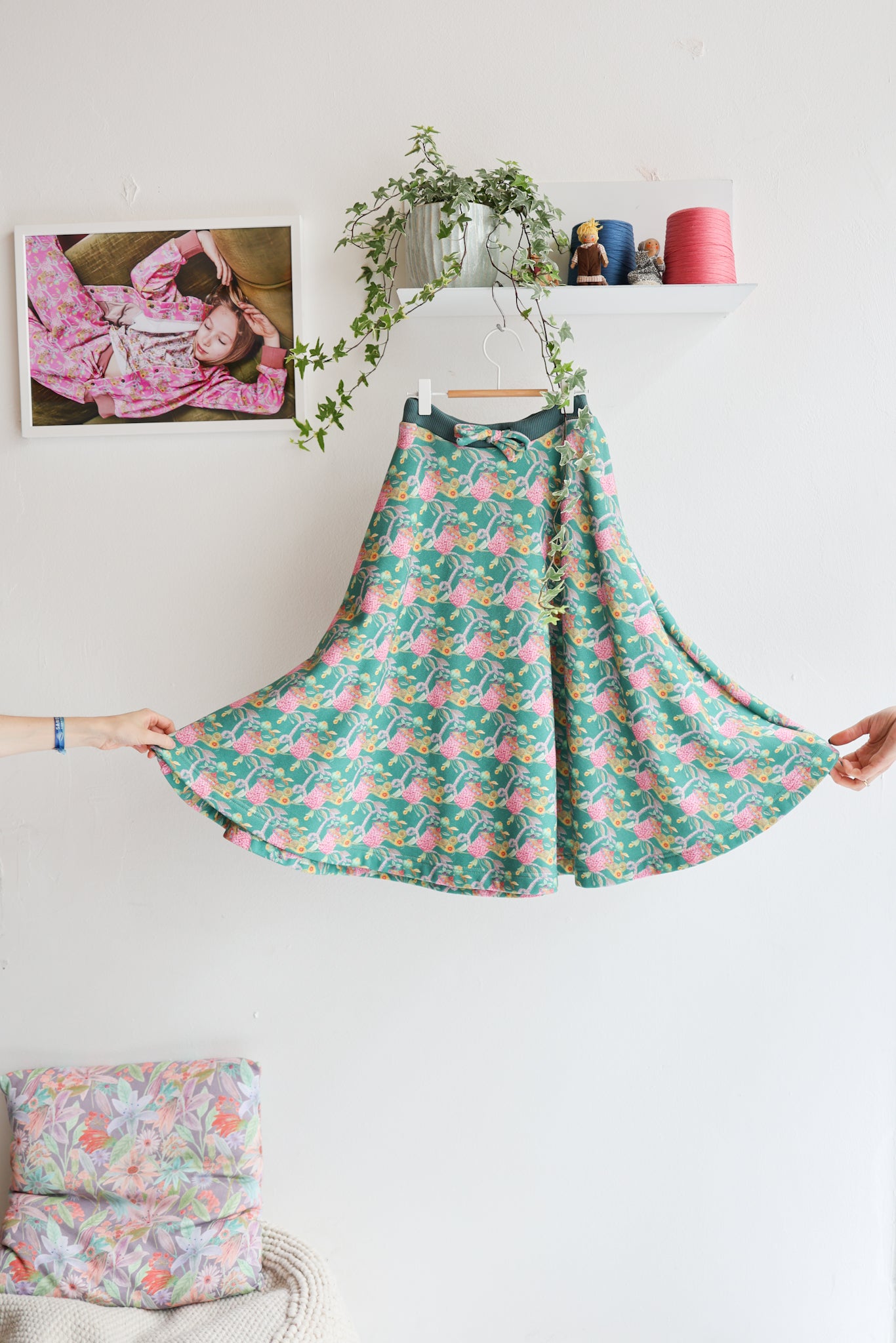 Kids organic cotton sweat flared skirt.
