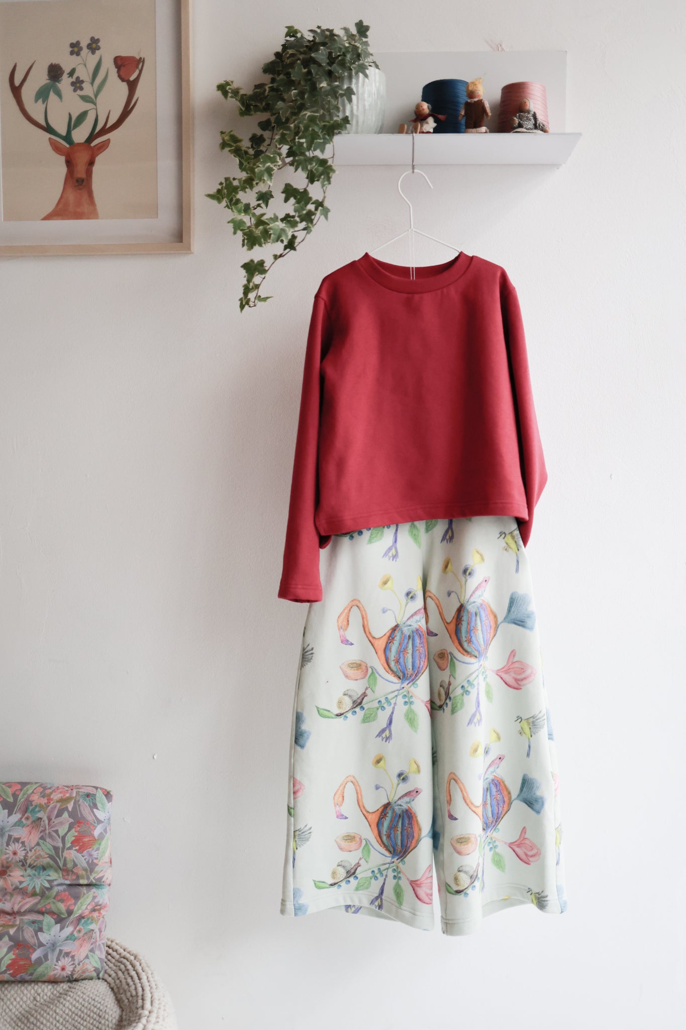 Organic cotton extra wide kids pants and sweatshirt.