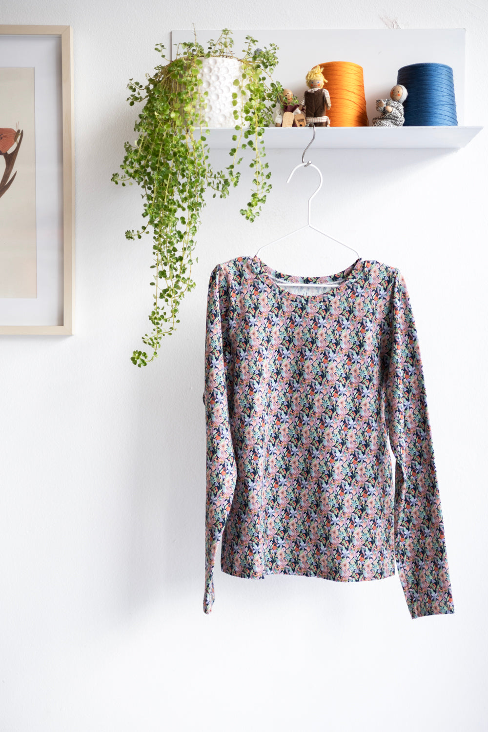 Kids organic cotton stretch jersey long sleeve t-shirt.