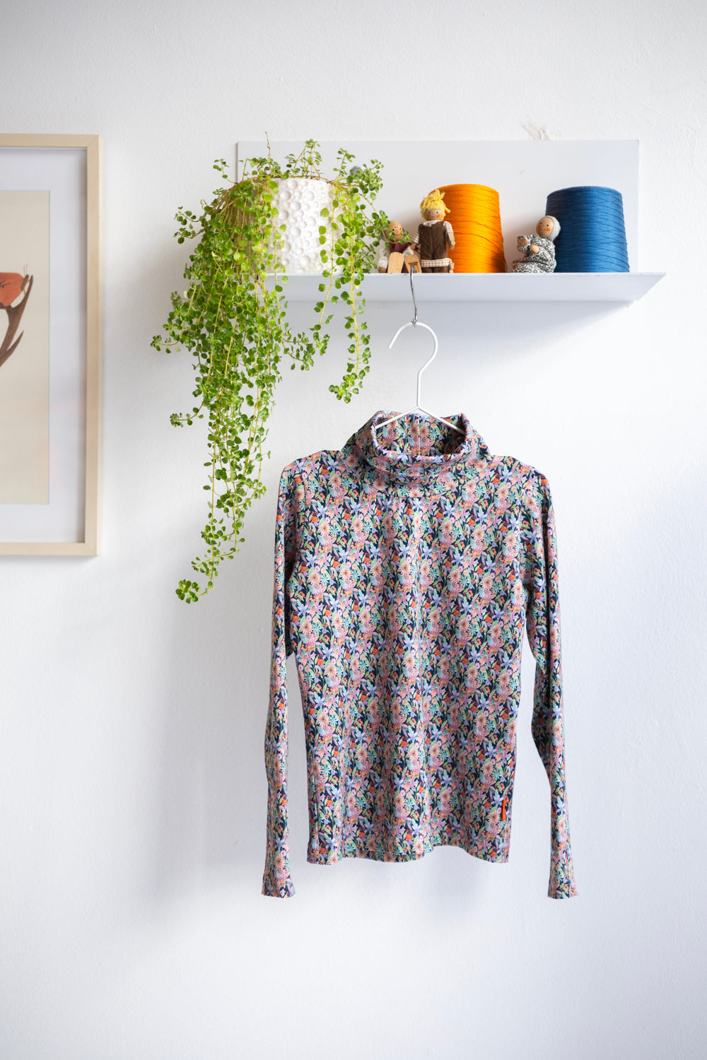 Kids organic cotton stretch jersey turtleneck t-shirt.