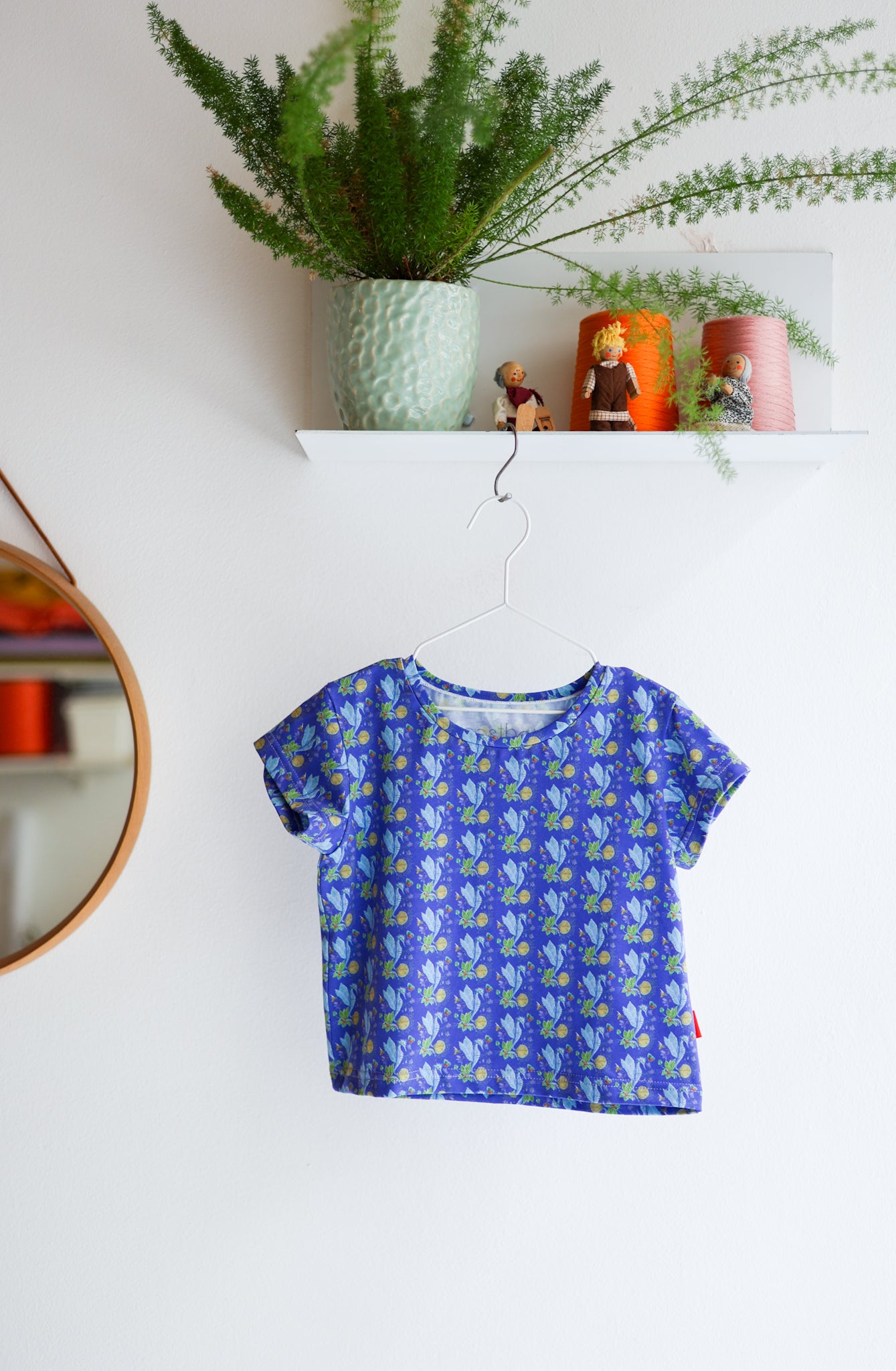 Organic cotton stretch jersey girls t-shirt.