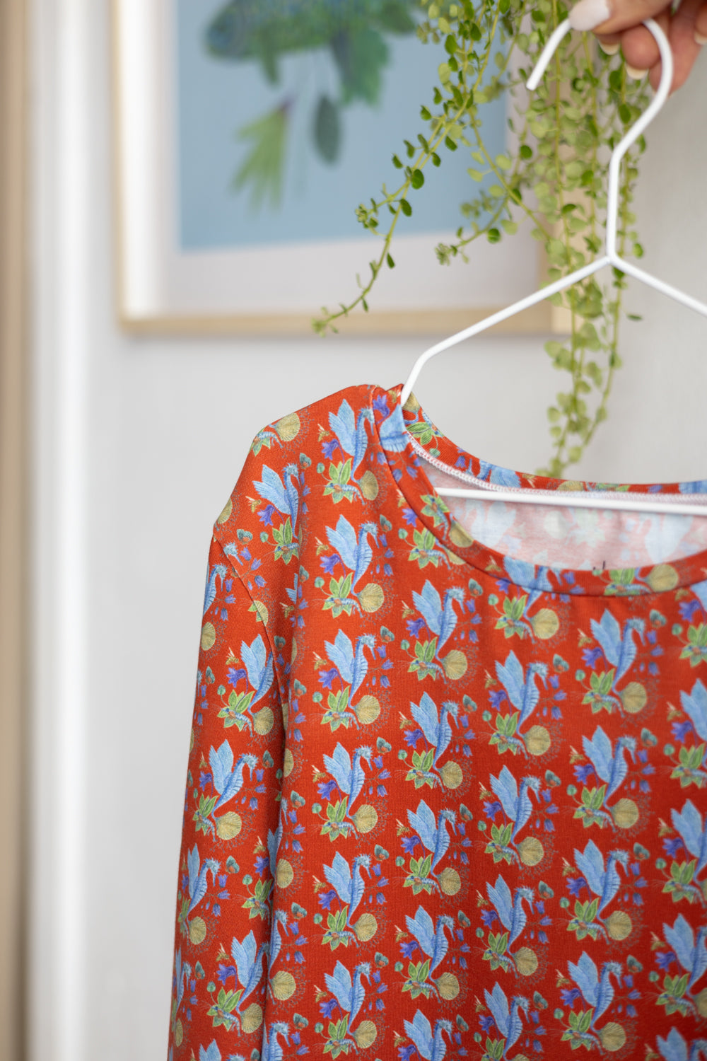Kids organic cotton stretch jersey long sleve t-shirt.